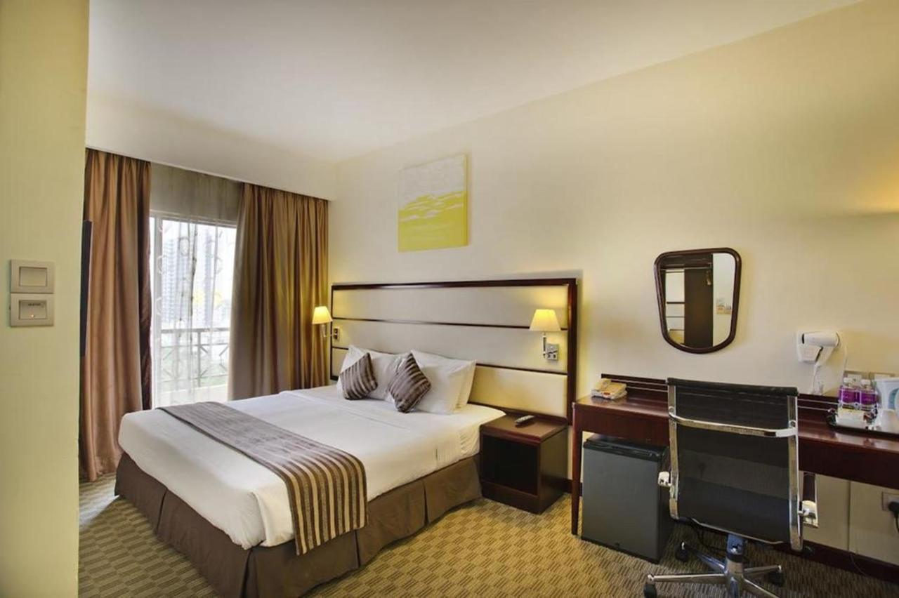 Silka Johor Bahru Hotell Eksteriør bilde
