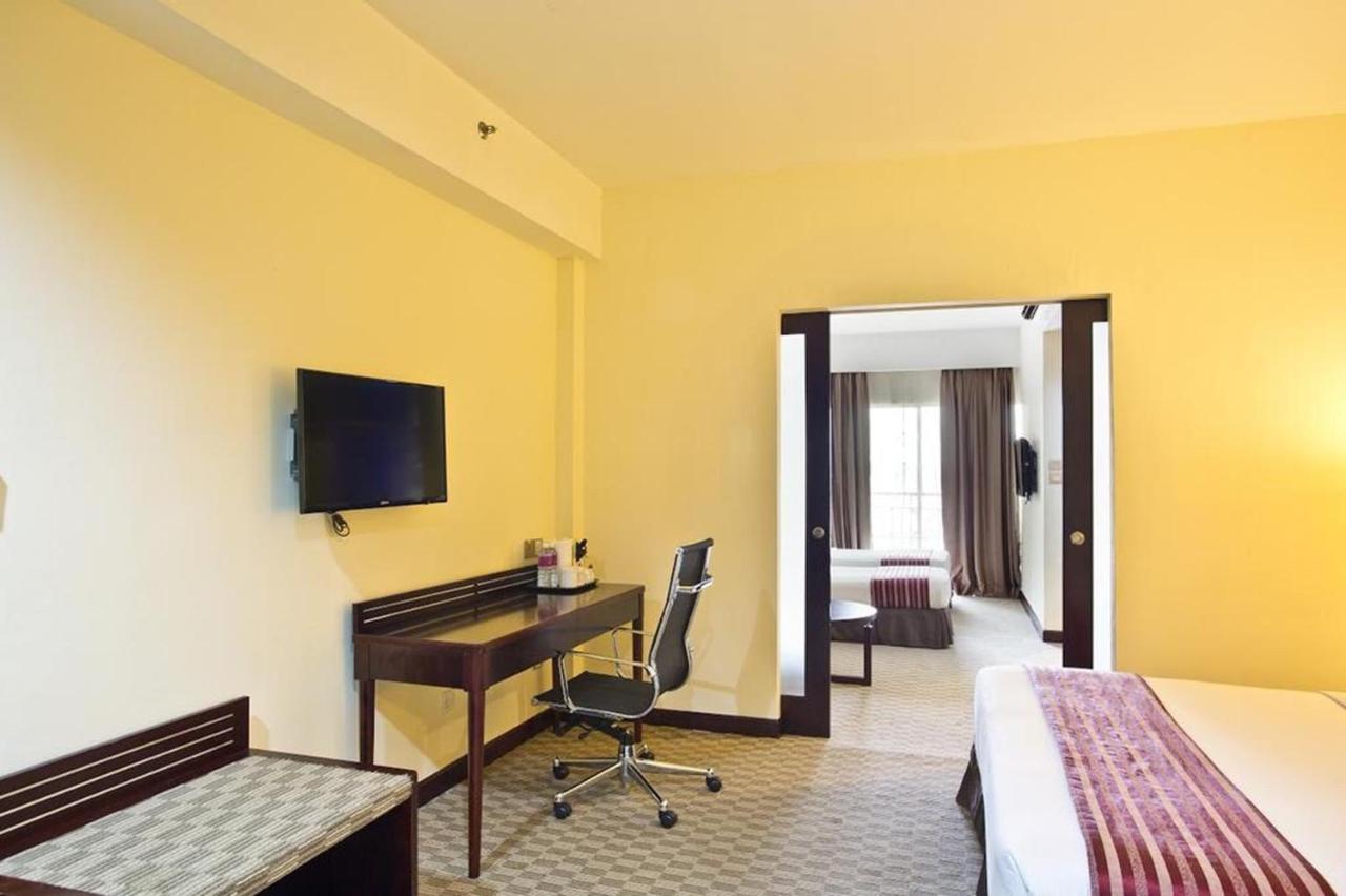 Silka Johor Bahru Hotell Eksteriør bilde
