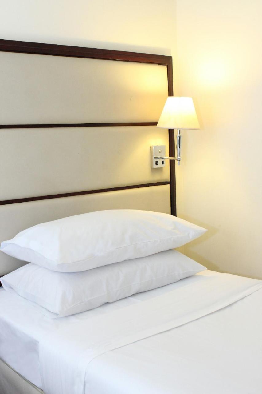 Silka Johor Bahru Hotell Eksteriør bilde