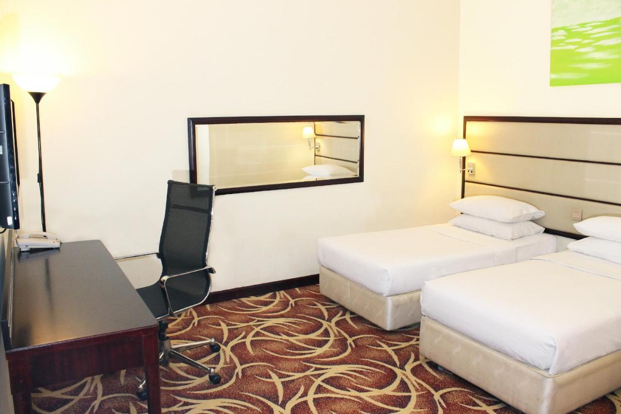 Silka Johor Bahru Hotell Eksteriør bilde